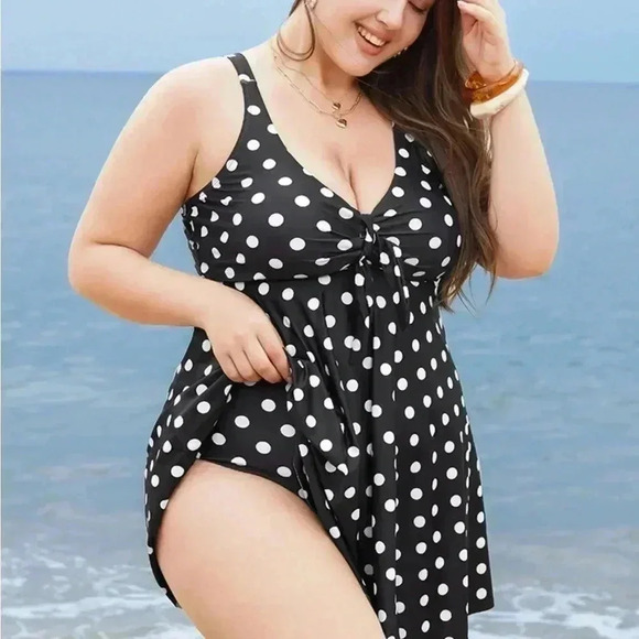 NWT!Polkadot twist front adjustable strap swim dress size 12 or large - Picture 1 of 8